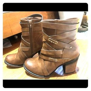 Women’s Boots